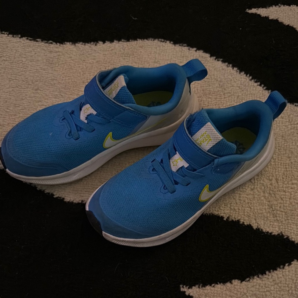 Nike Kids Blue Sneakers with Green Highlights